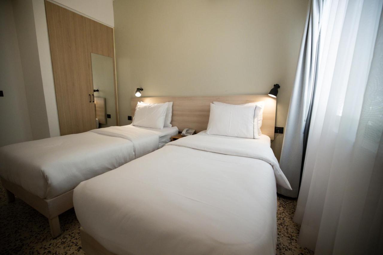 Julia'S Hotel Suites Amman Exterior foto